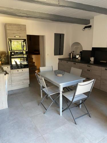 Entre lavande et oliviers in Plaisians