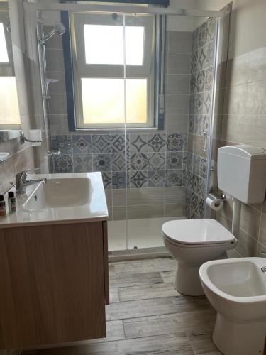 Double Room with Private Bathroom image 10