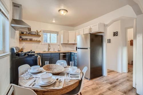 1,000 Per Month Rebate When Buying A Home in Lakewood, USA