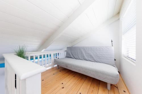 SB-6758 - Italian Coastal Getaway in Solana Beach