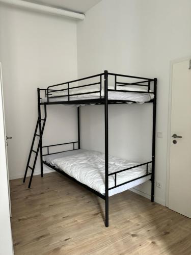 Heaven Homes - Doppelzimmer mit eigenem Bad, Дюссельдорф (фото 10)