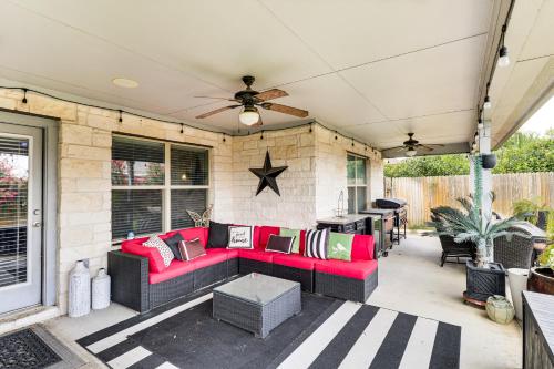 Leander Getaway with Patio 11 Mi to Austin Aquarium in Leander, USA