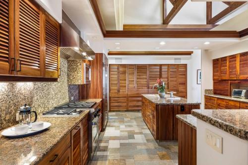 Lokahi Orchards - 5 bedroom mountain retreat in Kona in Honalo (HI)