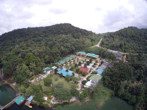 Campchamao  Homestay  in Khao Chamao