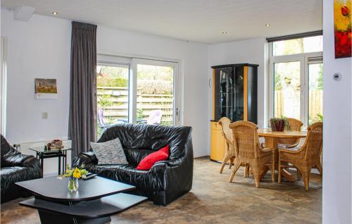  Beautiful Home In Putten With Kitchen in Putten
