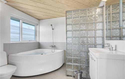 Fürdőszoba, Holiday Home Flovt Havevej Haderslev Ix in Flovt