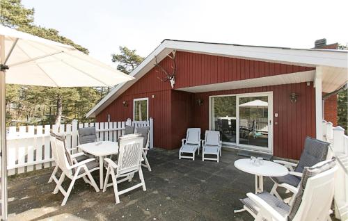 Exterior view, Holiday Home Røkjinkan in Snogebaek