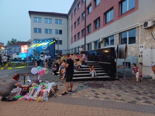 娱乐活动, Zen3 Studio app in 比哈奇