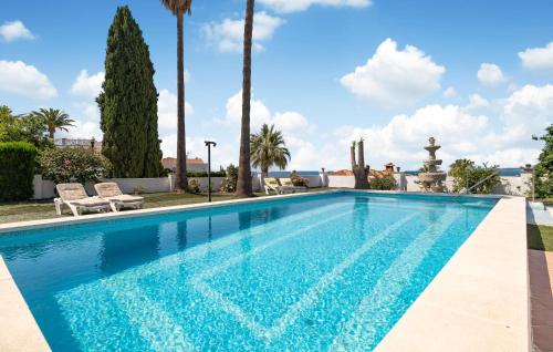 Five-Bedroom Holiday Home