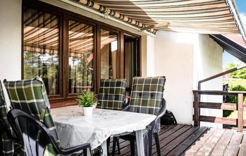 Viesnīcas āriene, Lovely Apartment In Suleczyno With Wifi in Karłowo