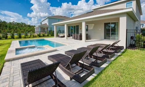 Spacious 8 Bdrm Abode with Spillover Spa in Encore, Киссимми (фото 2)