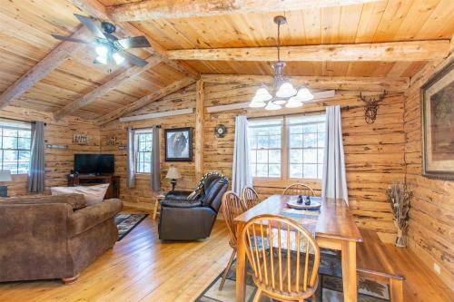 Tenderfoot Creek Cabin - image 14