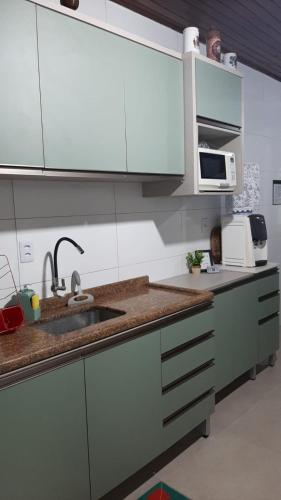 Pé na areia, casa na praia de frente para o mar (Pe na areia, casa na praia de frente para o mar) in 里貝朗達伊利亞