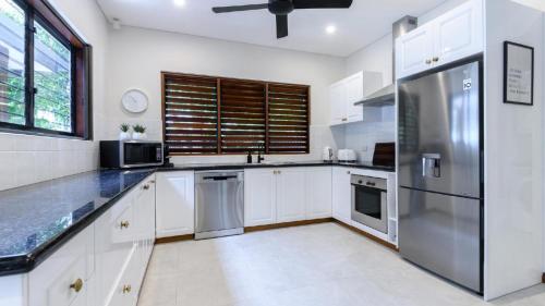 Villa 2 - Chez Willow Port Douglas - image 2