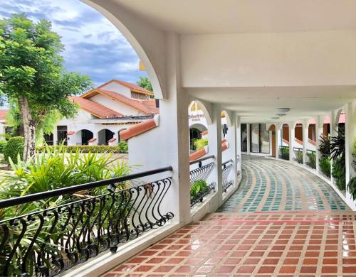 Dad D Resort by Lopburi Inn Resort in Lopburi