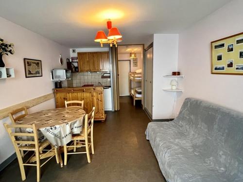 . Studio cosy avec terrasse ensoleillée - FR-1-787-26