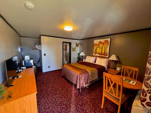 Cascade Lodge - image 35