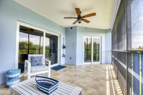 Spacious and Comfortable Oceanwalk Condo near Beach Access OW19-202 in New Smyrna Beach, USA