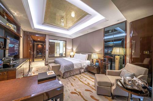 room detail thumbnail 1