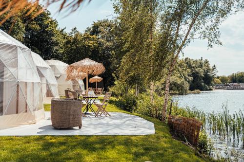 Glamping Blessed - Adult Only - Tap to explore photos
