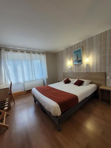 Brit Hotel des Halles - image 14