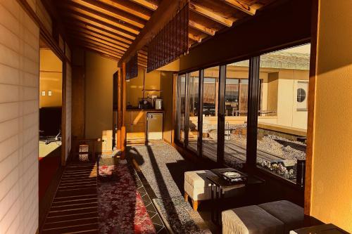 南知多 山海温泉 【和風旅館 粛 海風】ファミリールーム　共用バスルーム
