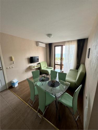 Terraza/balcón, Apartamento de 75 m² en Yurta, con 1 habitación(es) y 1 baño(s) privado(s) (Prestige Fort Beach) in Sveti Vlas