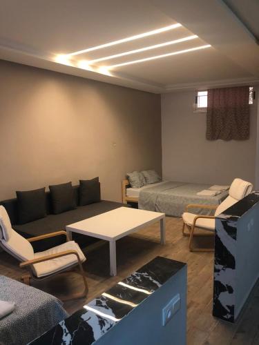 . French Apartment With restaurant