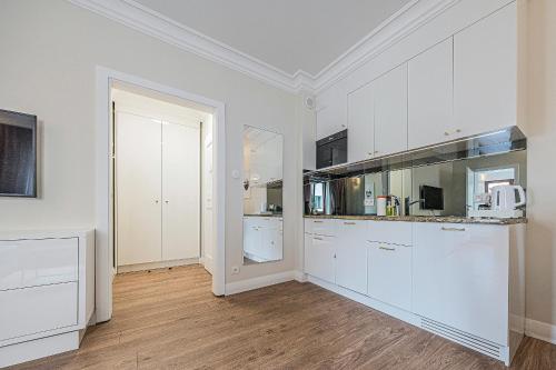 Apartment image 9