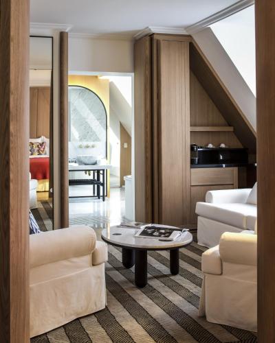 Hôtel Vernet Champs Elysées Paris