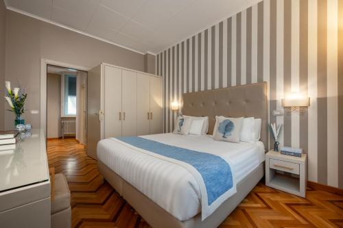 2 twin beds