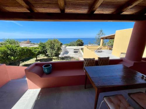 Casa Nica, giardino e vista mare gîte à louer Malfa