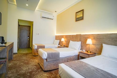 Triple Room image 1
