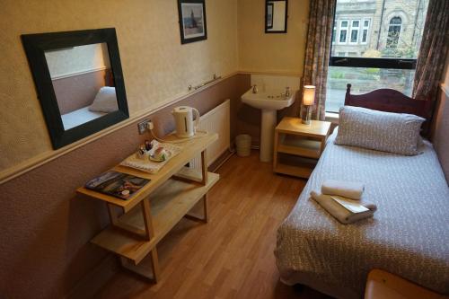 The Boundary Hotel - B&B - image 10