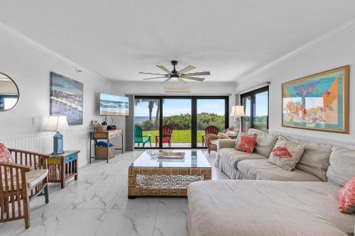 Shorehom by the Sea 14 in New Smyrna Beach, USA