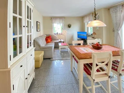 Haus Nemo - Ferienwohnung 8 in Heringsdorf, Deutschland