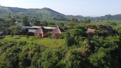 Mwamba Kelele Lodge in Fort Portal