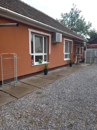 Grevia Apartmanok in โปรอสซโล่