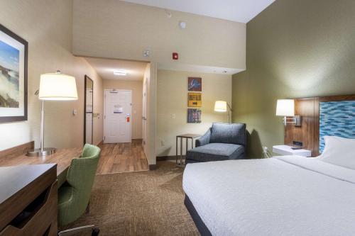 Hampton Inn Buffalo-South/I-90 - image 17