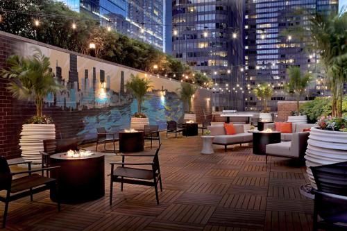 DoubleTree by Hilton Chicago Magnificent Mile, Chicago (photo 4)