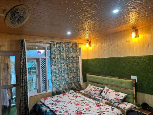 D’SHIEKHS RESORT GUREZ