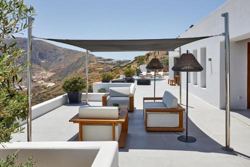 Kamini White I Villa in Exo Gonia