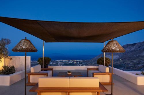 Kamini White I Villa in Exo Gonia