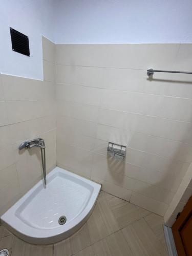 Two-Bedroom Apartment with Terrace image 8