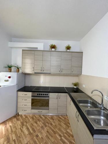 Two-Bedroom Apartment with Terrace image 3