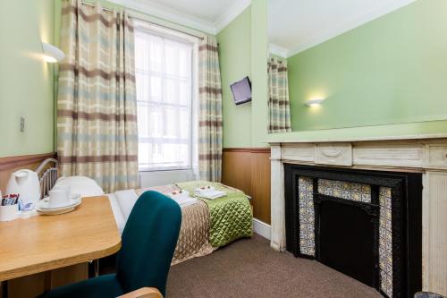 Gower Street Hotel - image 2