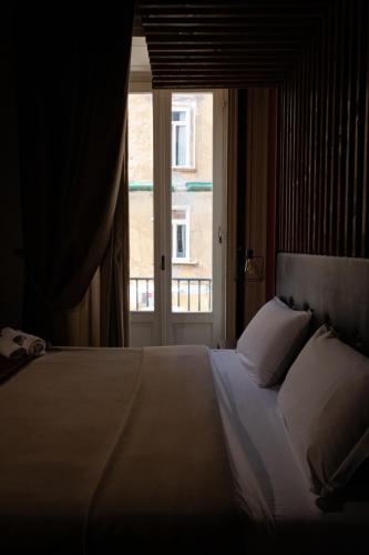 Duomo Luxury Suites - image 7