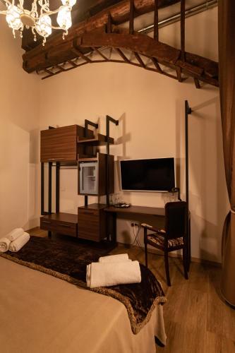 Duomo Luxury Suites - image 4
