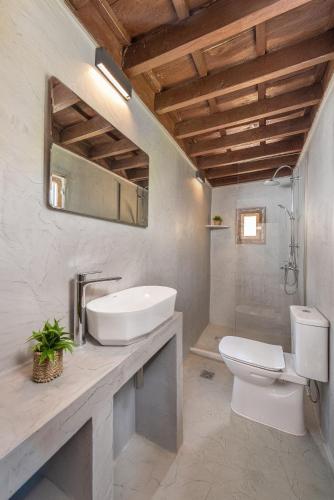 3-4 Bedrooms Villa in old Town