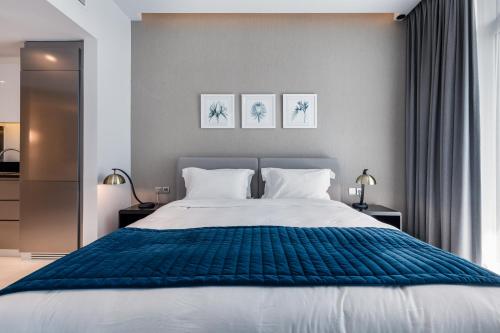 A Living Stylish Studio Apartment With Partial Burj & Canal View at Prive B 1417, Dubaj (zdjęcie 7)